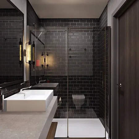 Hotel Moxy South 4*